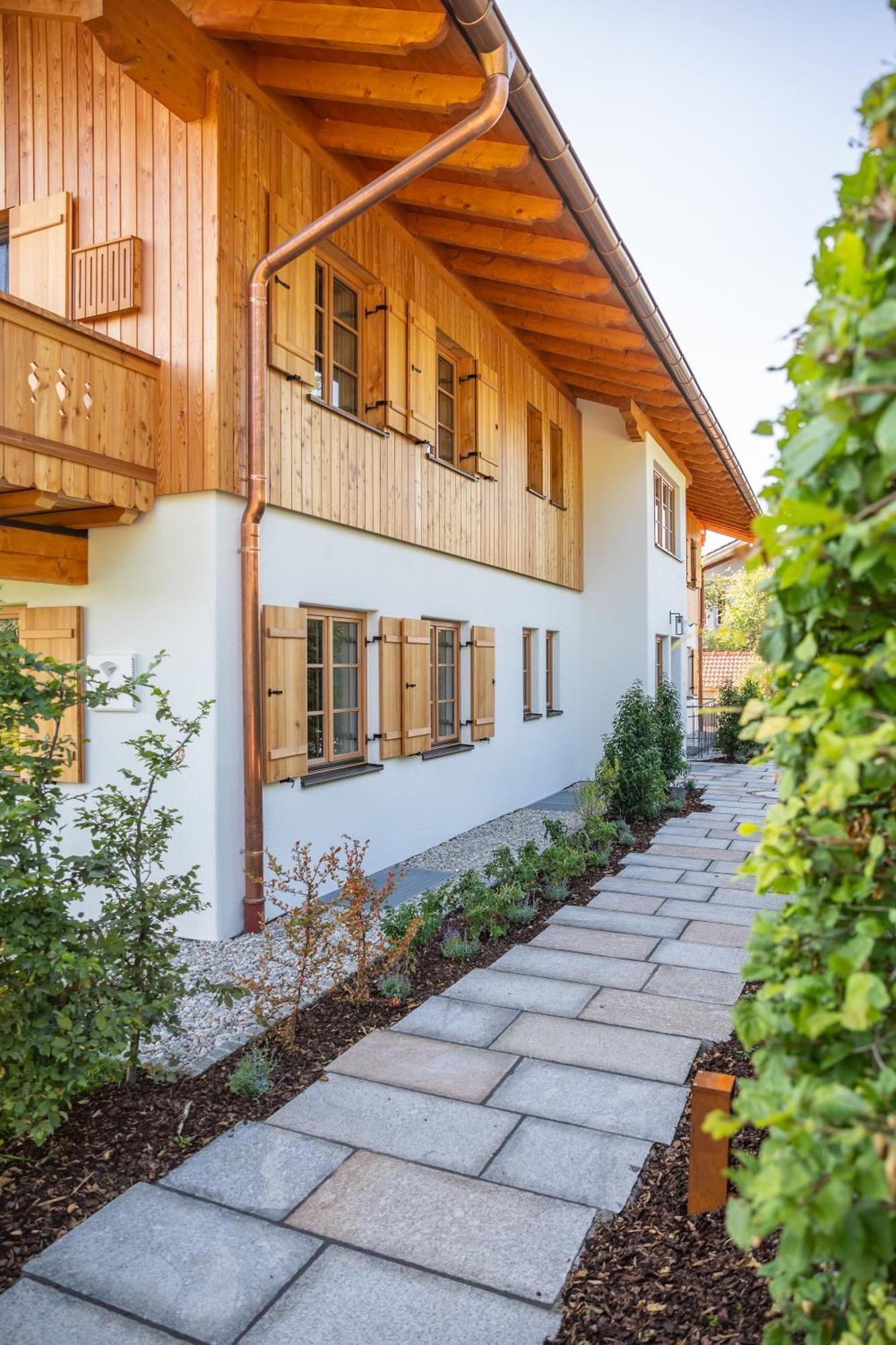 Graf Chiemo Suites - Direkt Am Chiemsee Mit Separatem Seezugang Chieming Luaran gambar