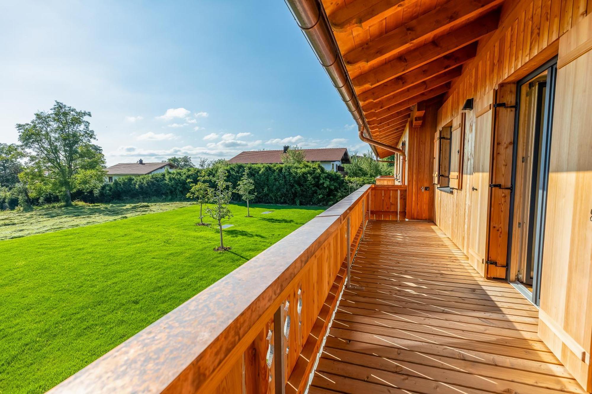 Graf Chiemo Suites - Direkt Am Chiemsee Mit Separatem Seezugang Chieming Luaran gambar