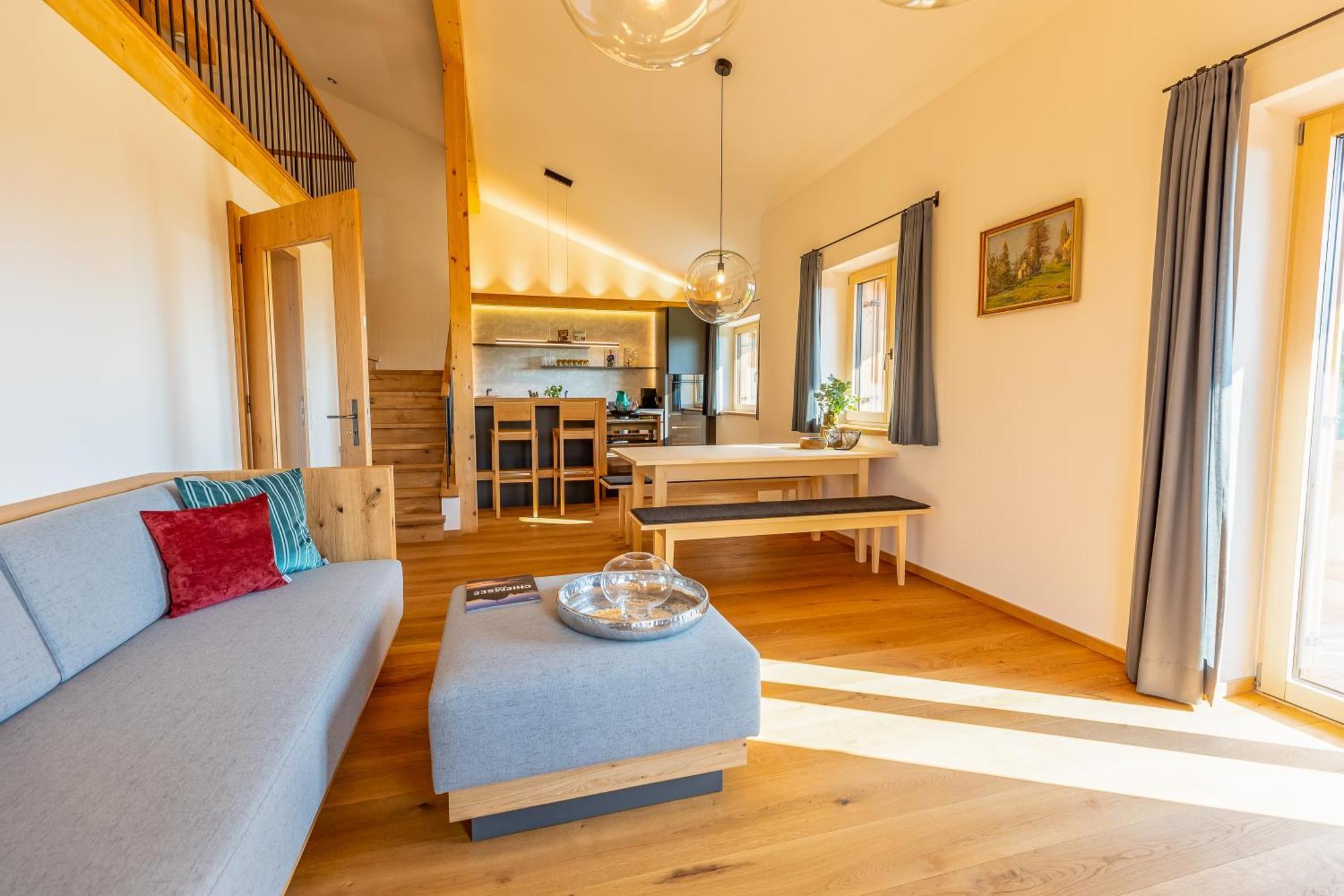 Graf Chiemo Suites - Direkt Am Chiemsee Mit Separatem Seezugang Chieming Luaran gambar