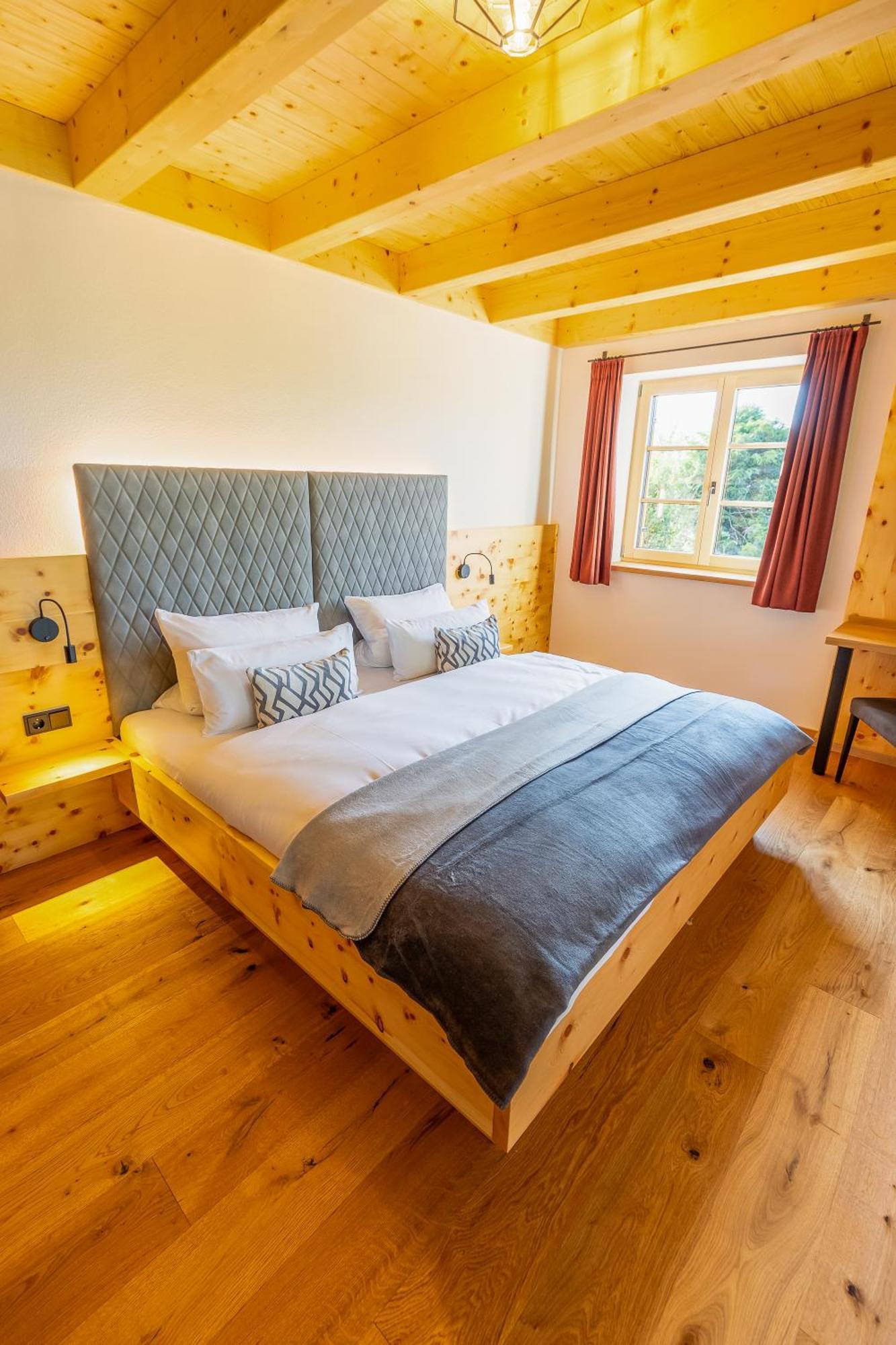Graf Chiemo Suites - Direkt Am Chiemsee Mit Separatem Seezugang Chieming Luaran gambar