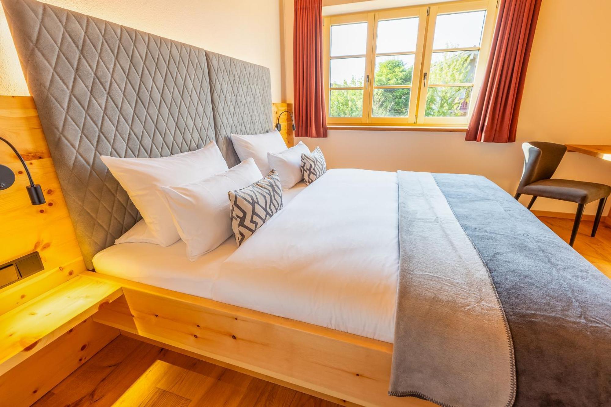Graf Chiemo Suites - Direkt Am Chiemsee Mit Separatem Seezugang Chieming Luaran gambar
