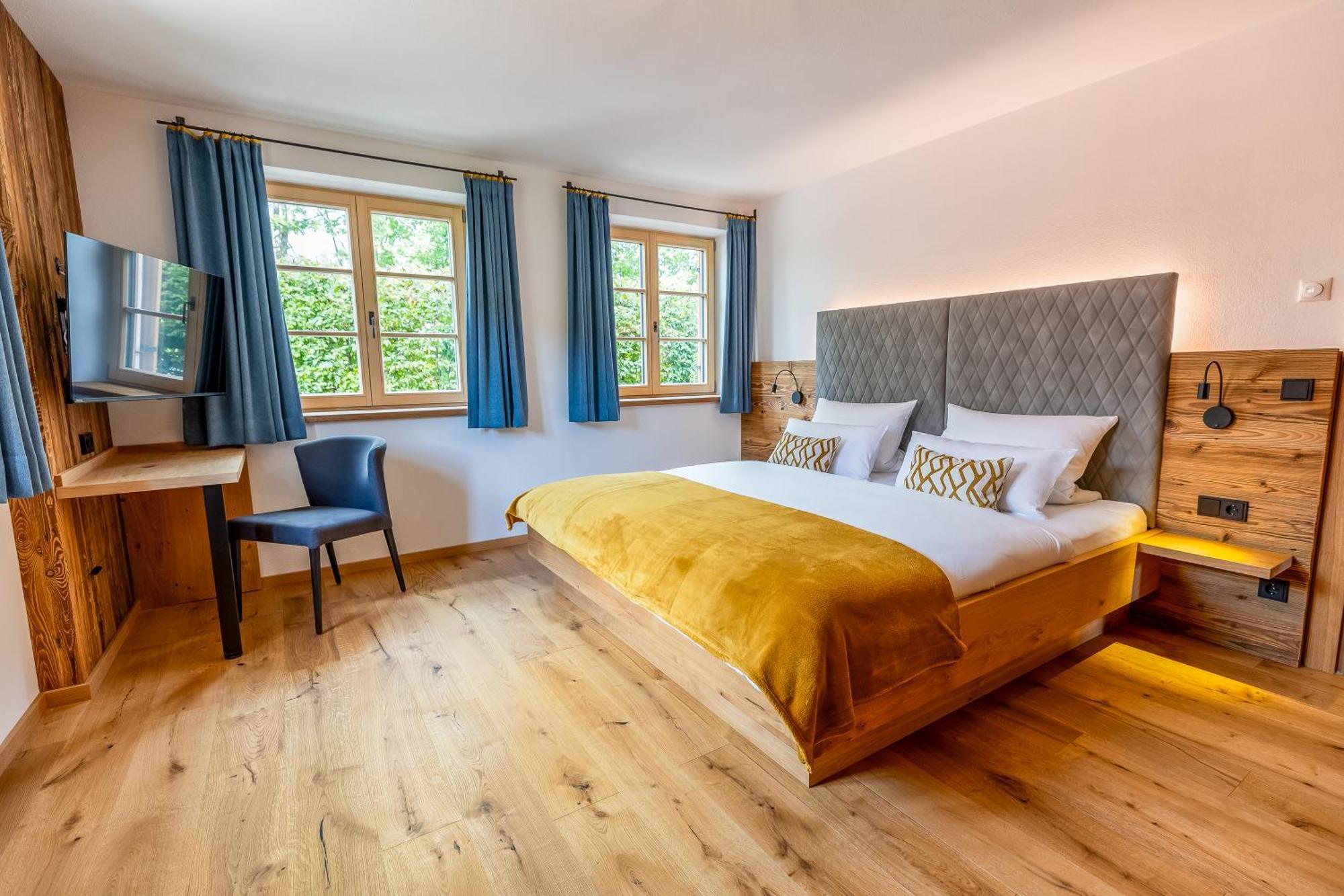 Graf Chiemo Suites - Direkt Am Chiemsee Mit Separatem Seezugang Chieming Luaran gambar