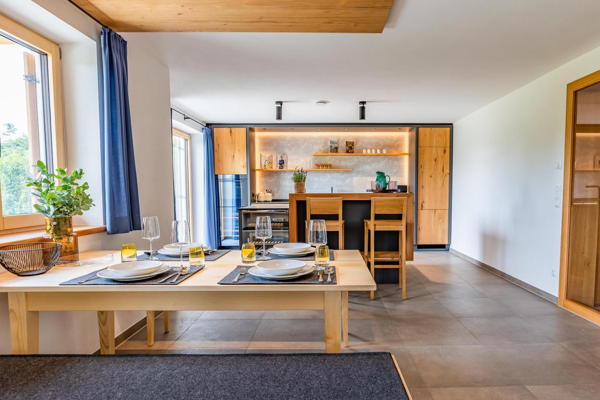 Graf Chiemo Suites - Direkt Am Chiemsee Mit Separatem Seezugang Chieming Luaran gambar