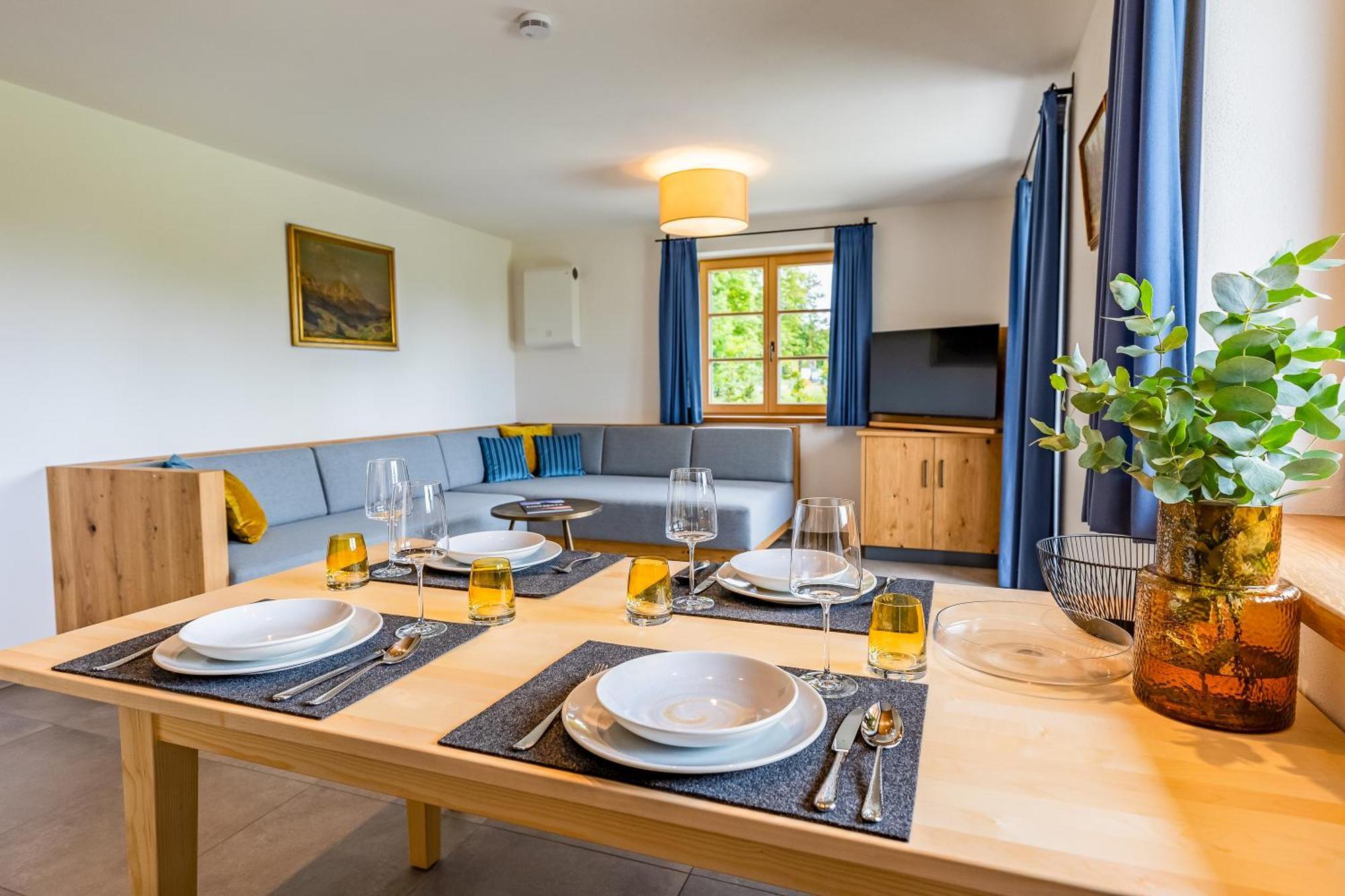 Graf Chiemo Suites - Direkt Am Chiemsee Mit Separatem Seezugang Chieming Luaran gambar
